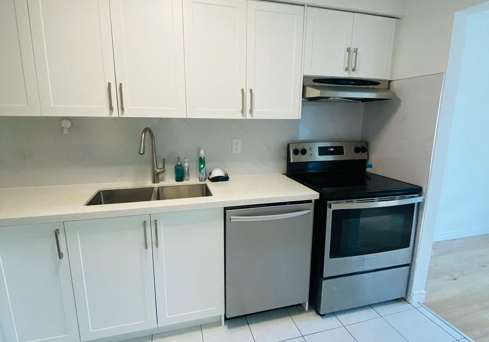 44-woody-vine-way-toronto-north-york-ontario-c13678964