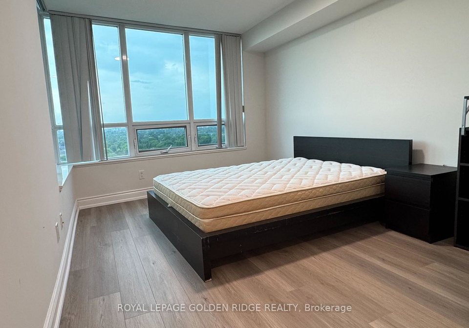 15-greenview-avenue-toronto-toronto-ontario-c13678980