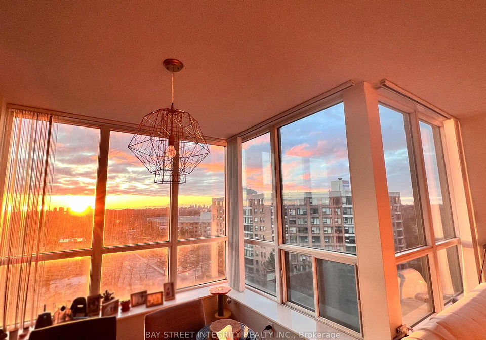 39-pemberton-avenue-toronto-north-york-ontario-c13679012