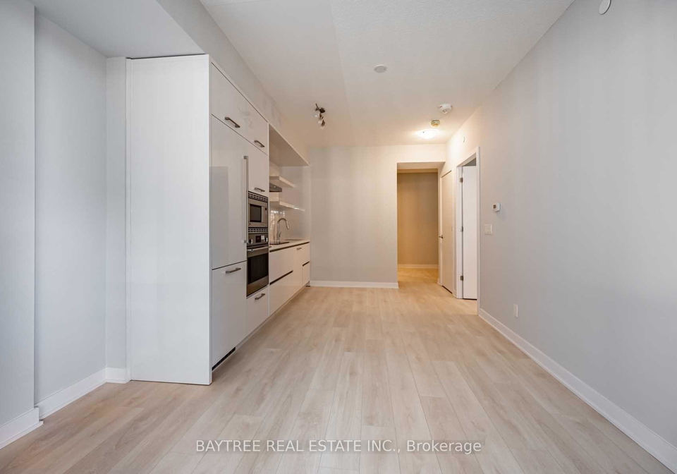 2221-yonge-street-toronto-toronto-ontario-c13679344