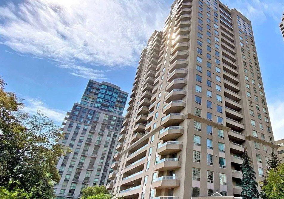 18-hillcrest-avenue-toronto-north-york-ontario-c13679386