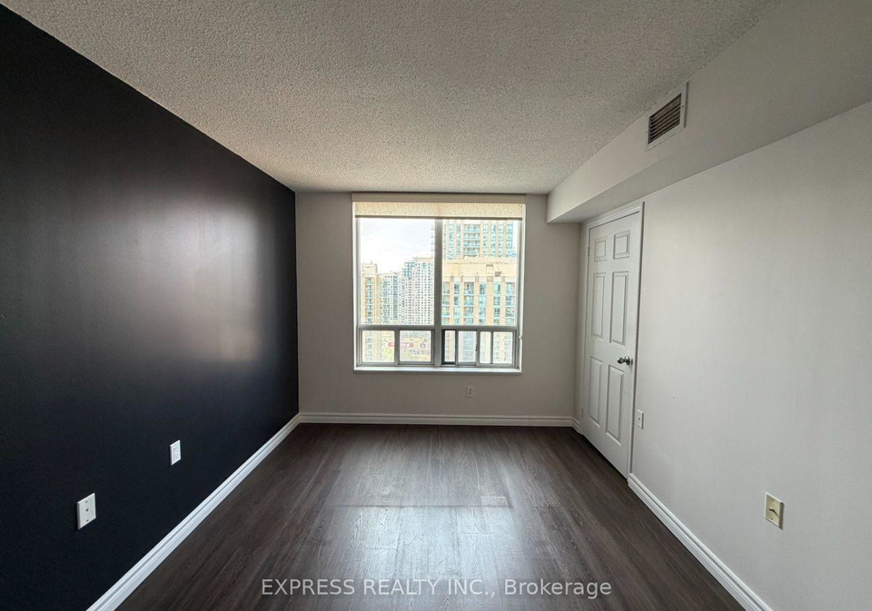 35-finch-avenue-e-toronto-north-york-ontario-c13679474