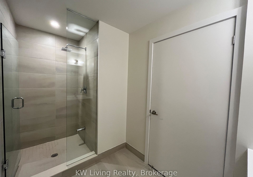 188-fairview-mall-drive-toronto-north-york-ontario-c13679546