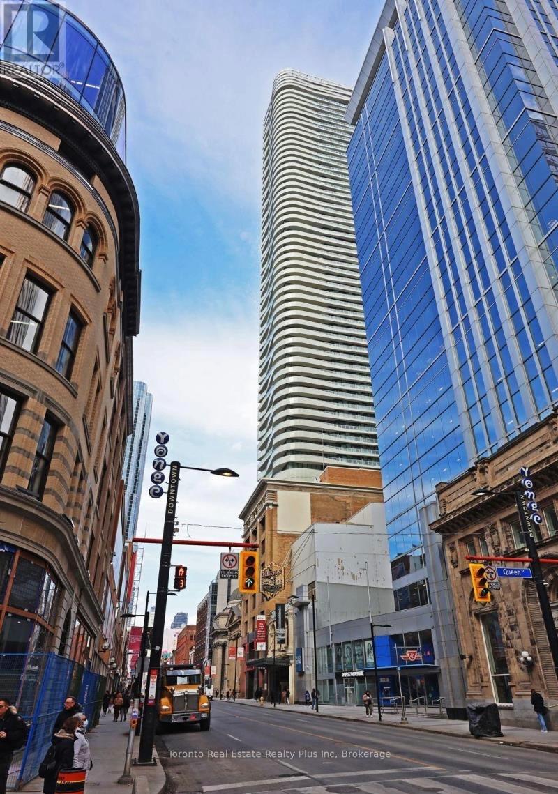 197-yonge-street-toronto-toronto-ontario-c13679646