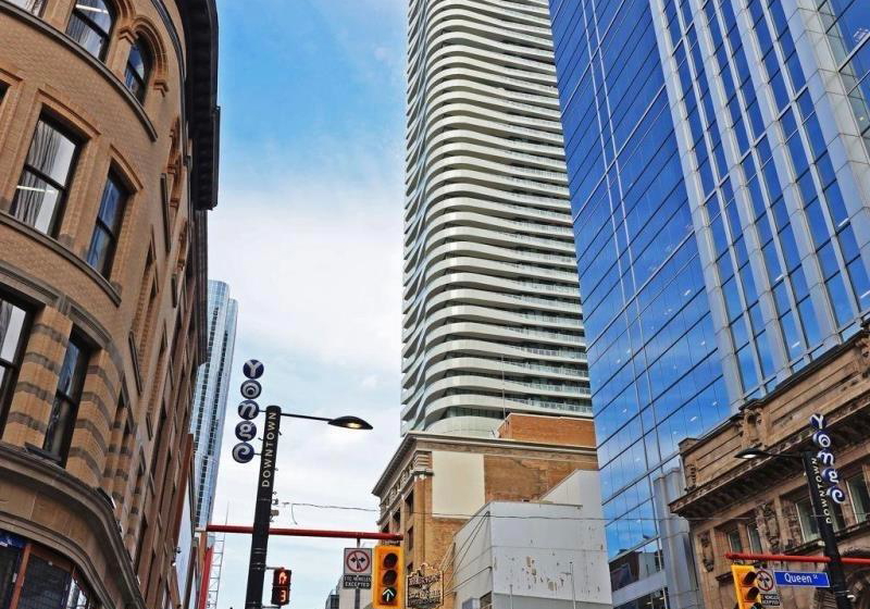 197-yonge-street-toronto-toronto-ontario-c13679646