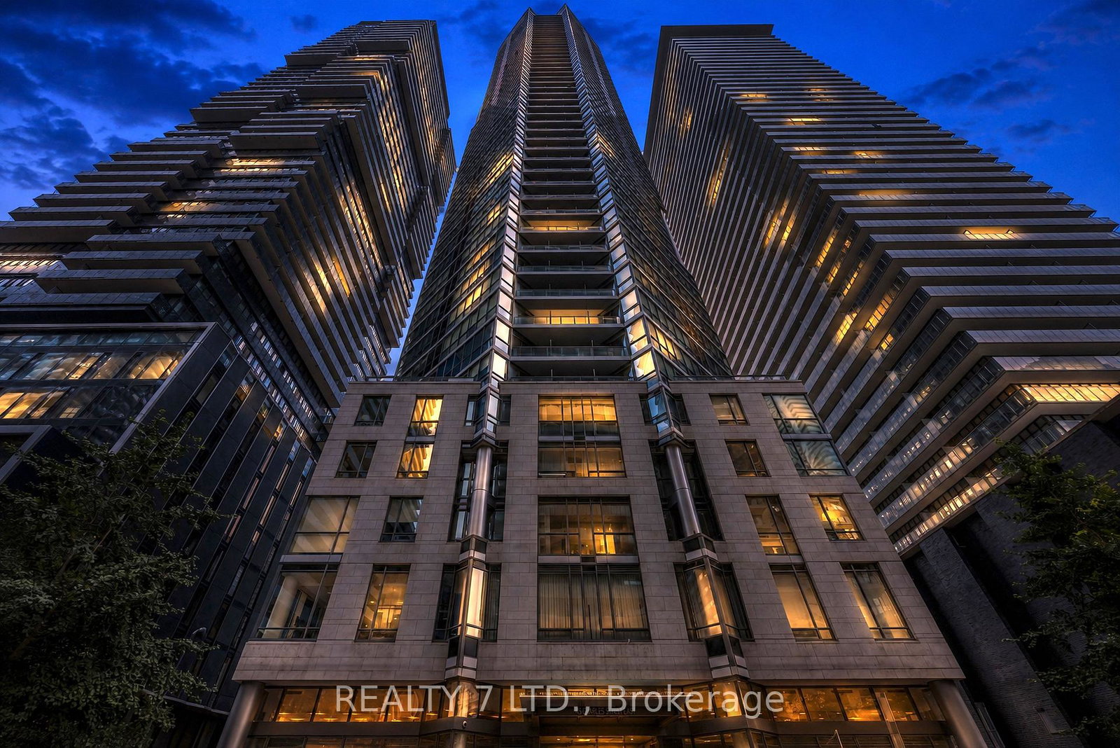 45-e-charles-street-e-toronto-toronto-ontario-c13679674