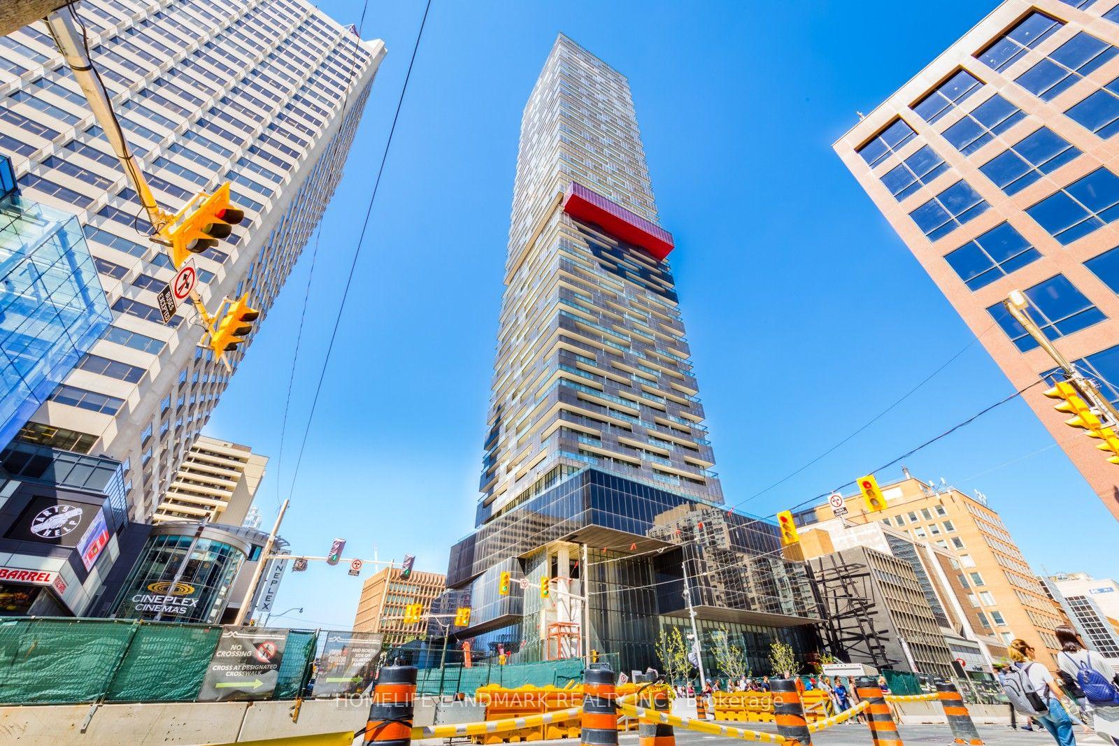 8-eglinton-avenue-e-toronto-toronto-ontario-c13680040