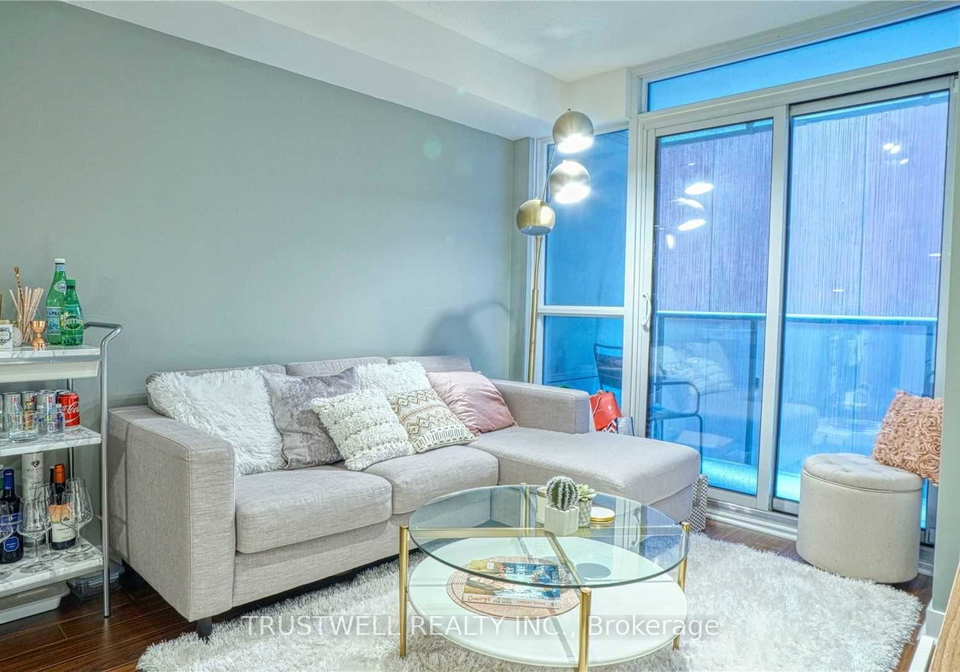 295-adelaide-street-w-toronto-toronto-ontario-c13680072