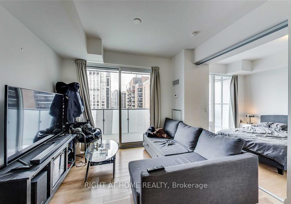 65-st-mary-street-toronto-toronto-ontario-c13680240