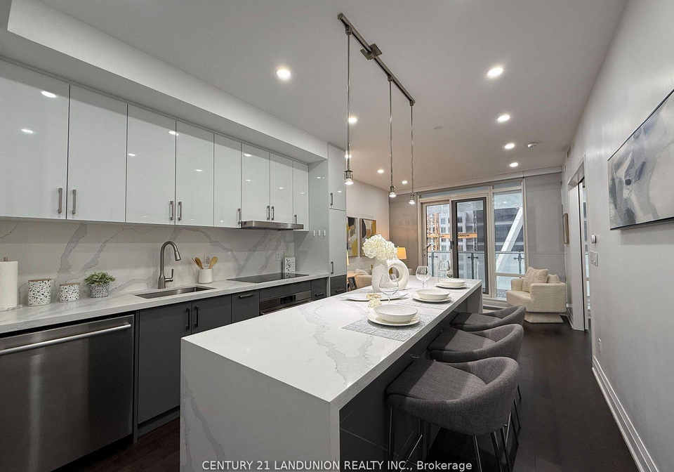 1-bloor-street-e-toronto-toronto-ontario-c13680334