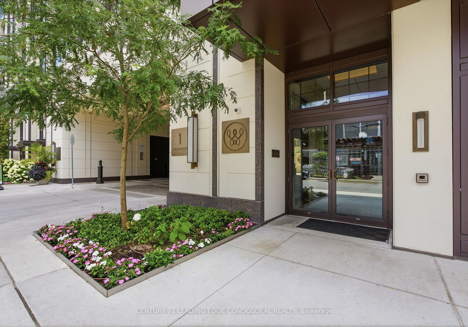 1-strathgowan-avenue-toronto-toronto-ontario-c13680348
