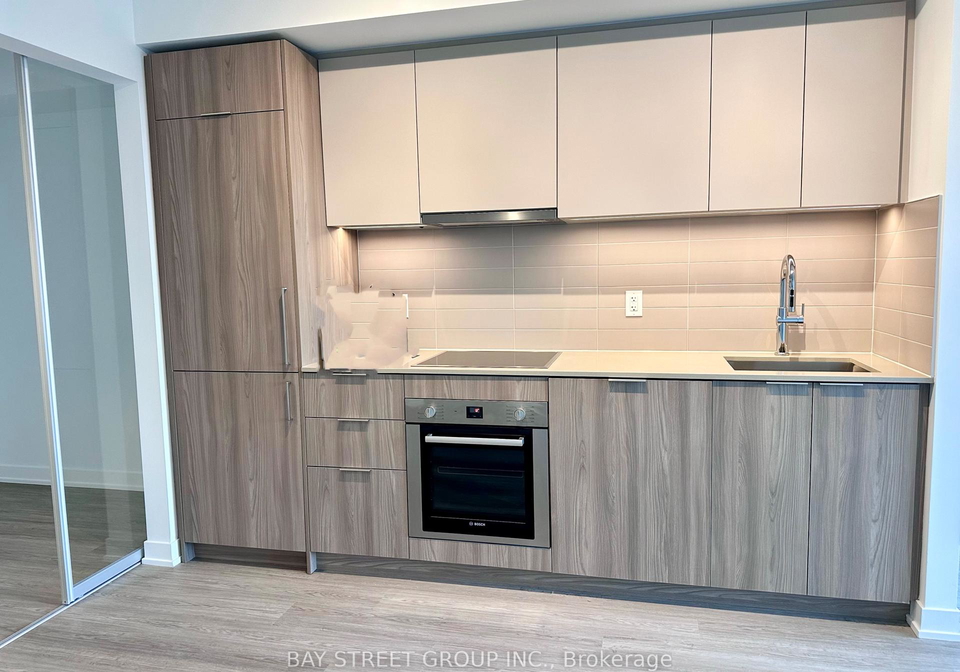15-david-salomon-drive-toronto-east-york-ontario-c13680356