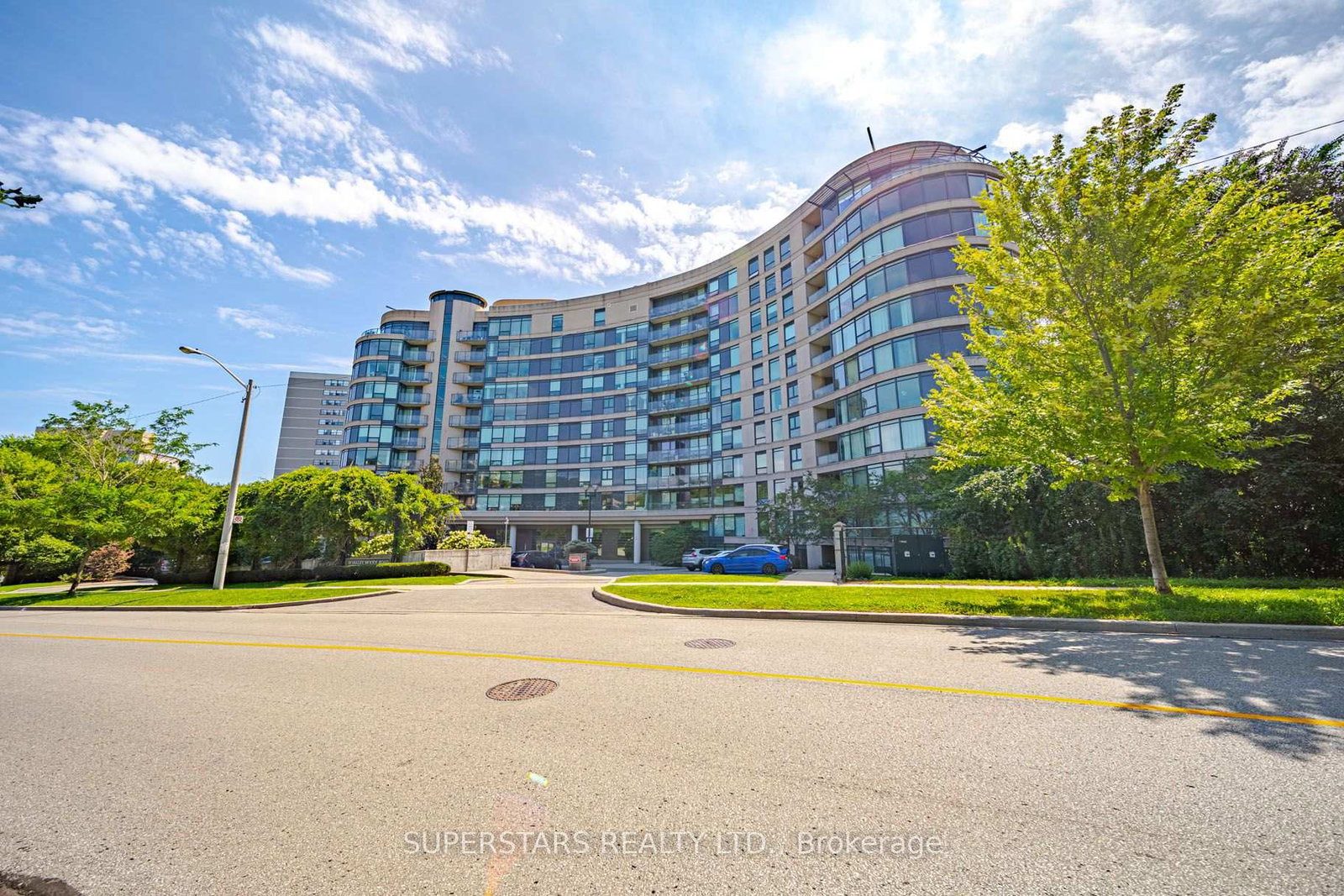 18-valley-woods-road-toronto-north-york-ontario-c13680442