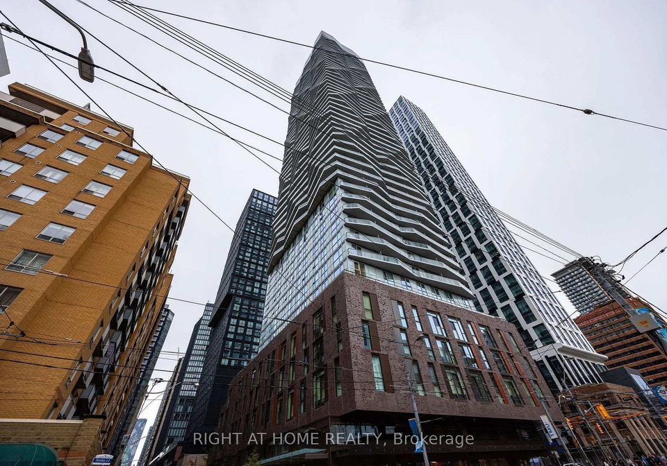 100-dalhousie-street-toronto-toronto-ontario-c13680444