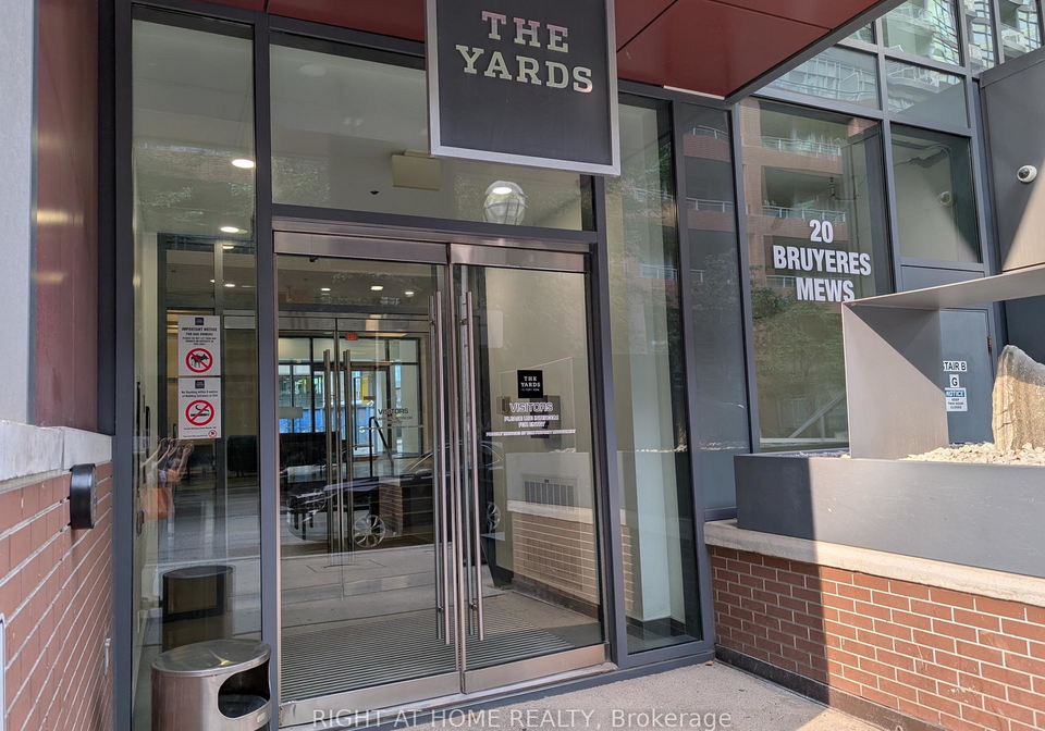 20-bruyeres-mews-toronto-toronto-ontario-c13680452