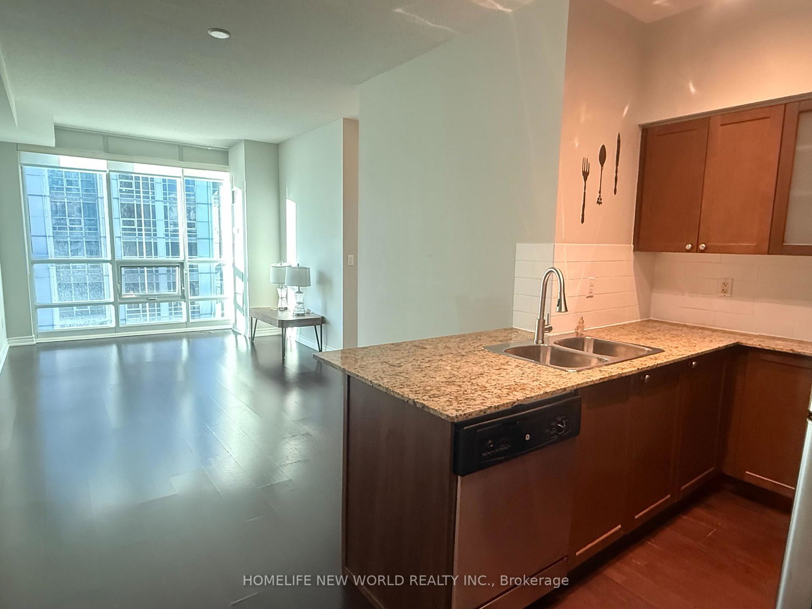 761-bay-street-toronto-toronto-ontario-c13680468
