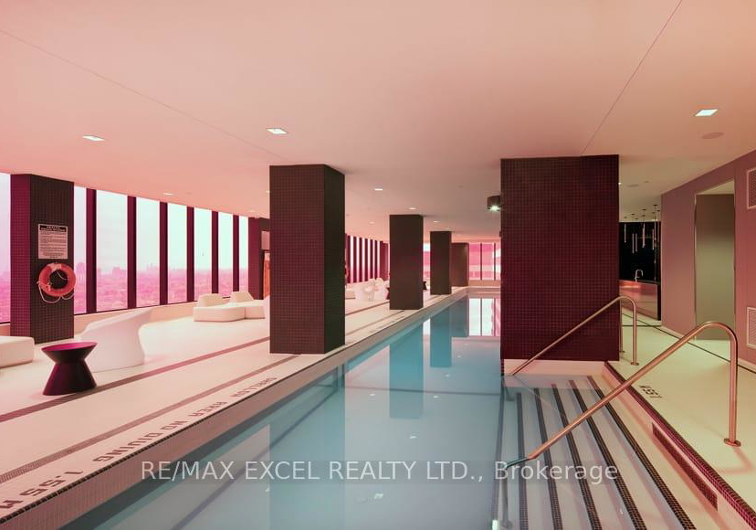 8-eglinton-avenue-e-toronto-toronto-ontario-c13680614