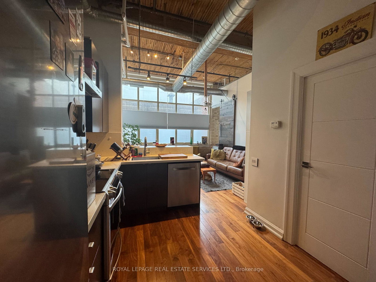 736-dundas-street-e-toronto-toronto-ontario-c13680708