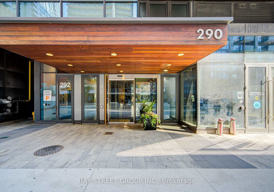 290-adelaide-street-w-toronto-toronto-ontario-c13680794