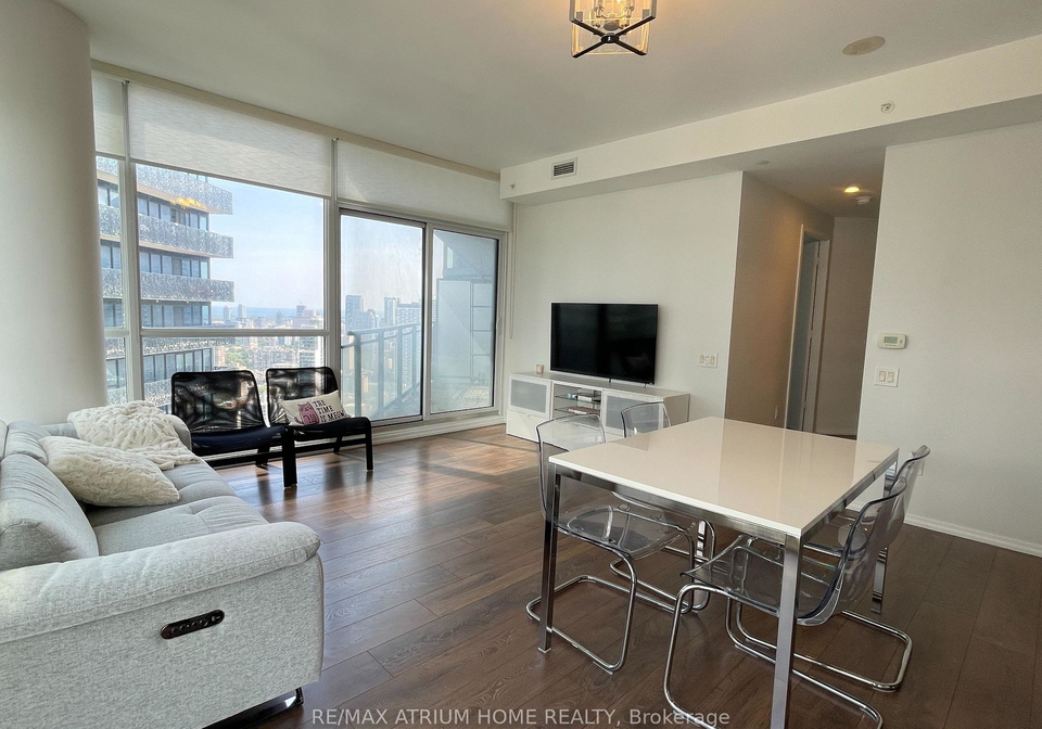 45-charles-street-e-toronto-toronto-ontario-c13680858