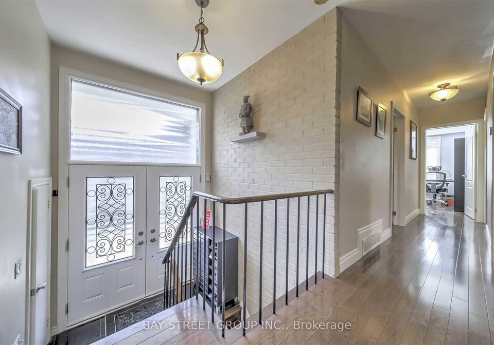 33-heathview-avenue-toronto-north-york-ontario-c13680892