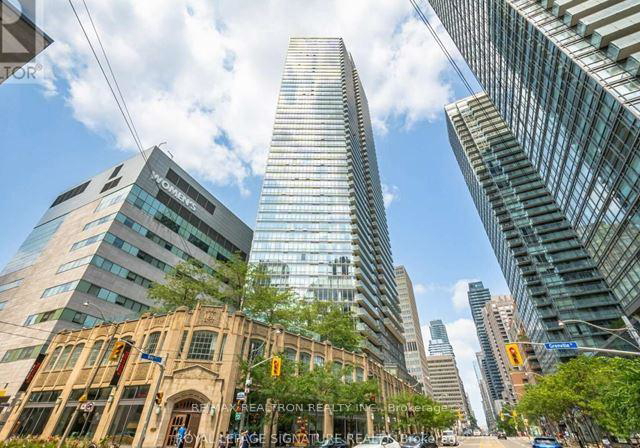 832-bay-street-toronto-toronto-ontario-c13680960