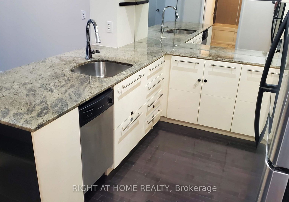 25-carlton-street-toronto-toronto-ontario-c13680964