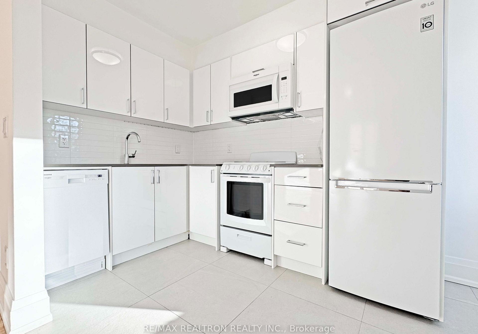 394-avenue-road-toronto-toronto-ontario-c13681016