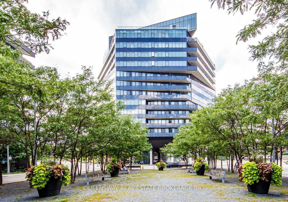 21-lawren-harris-square-toronto-toronto-ontario-c13681022