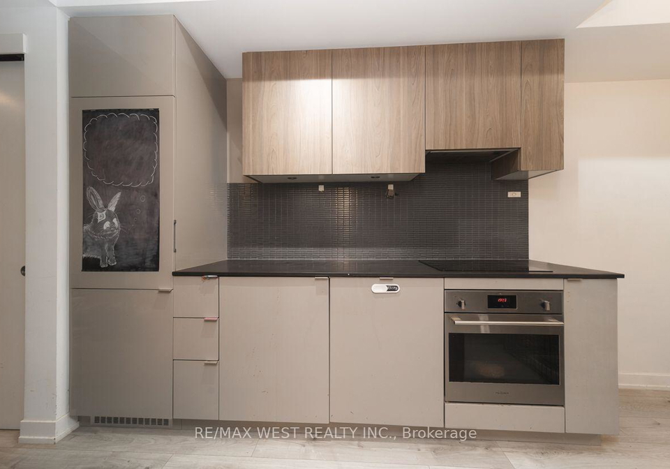 161-roehampton-avenue-toronto-toronto-ontario-c13681038