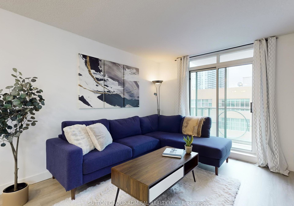 212-eglinton-avenue-toronto-toronto-ontario-c13681052