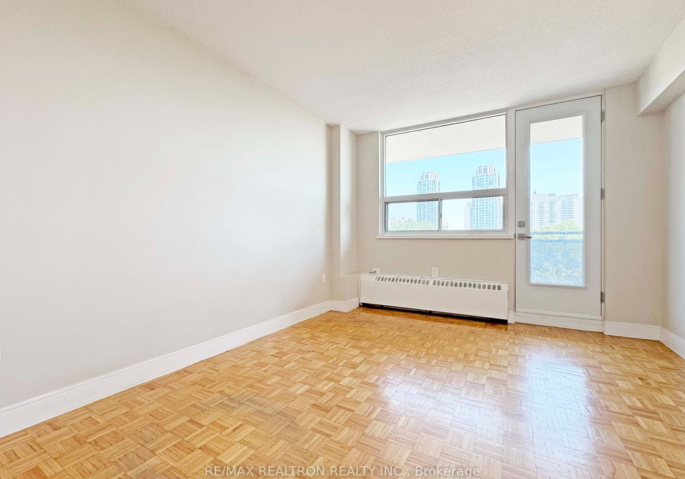 1500-bathurst-street-toronto-toronto-ontario-c13681078