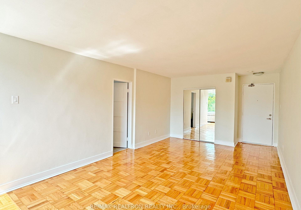 1545-bathurst-street-toronto-toronto-ontario-c13681092