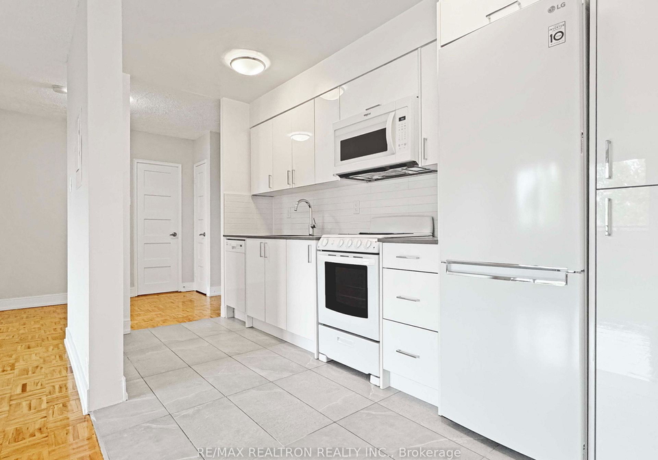 990-avenue-road-toronto-toronto-ontario-c13681112