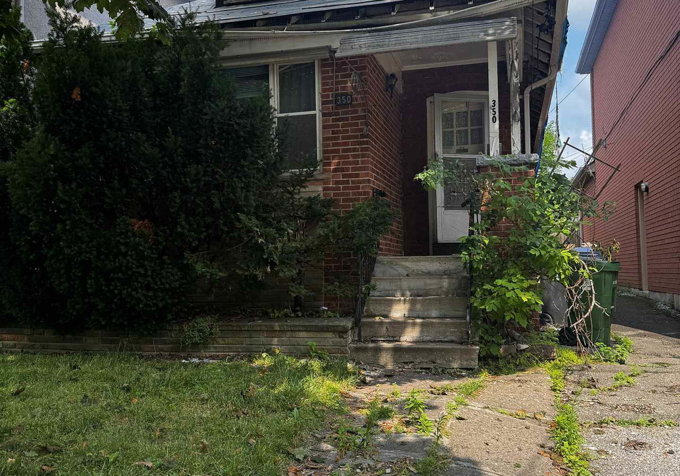 350-belsize-drive-toronto-toronto-ontario-c13681316