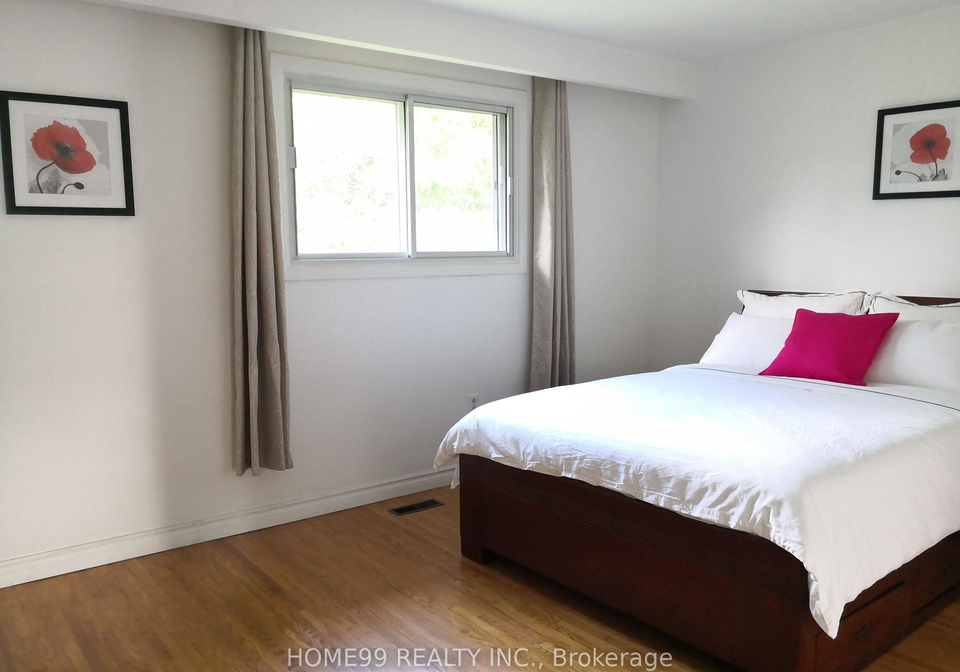 137-pineway-boulevard-upper-toronto-north-york-ontario-c13681440