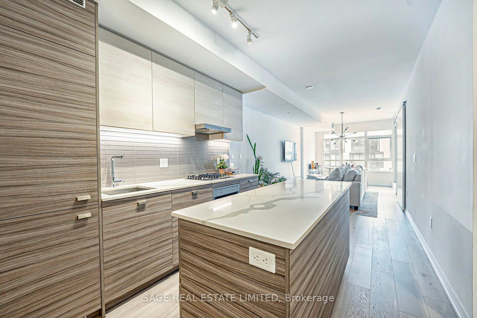 835-st-clair-avenue-w-toronto-toronto-ontario-c13681834