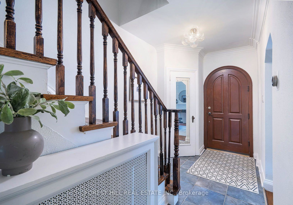 17-fairleigh-crescent-toronto-toronto-ontario-c13682036