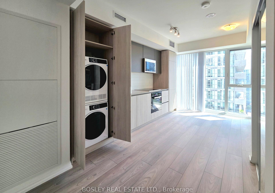 400-king-street-toronto-toronto-ontario-c13682142