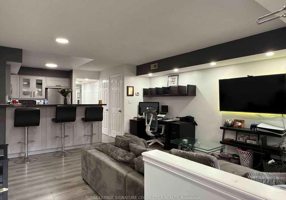 208-niagara-street-toronto-toronto-ontario-c13682206