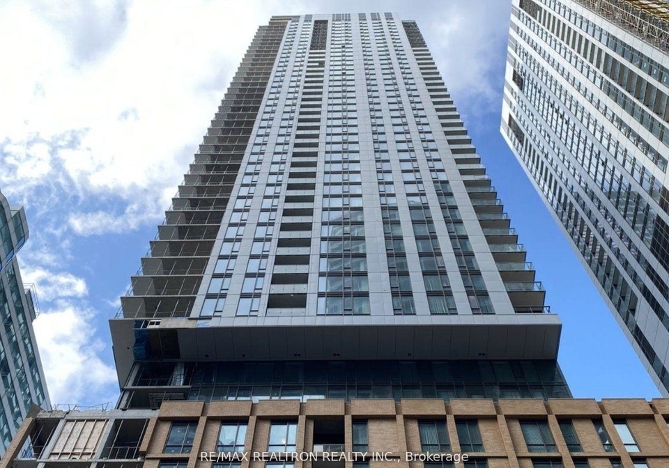 8-widmer-street-toronto-toronto-ontario-c13682412