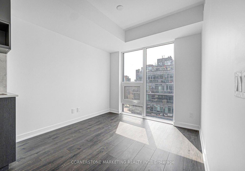 100-queen-street-e-toronto-toronto-ontario-c13682454