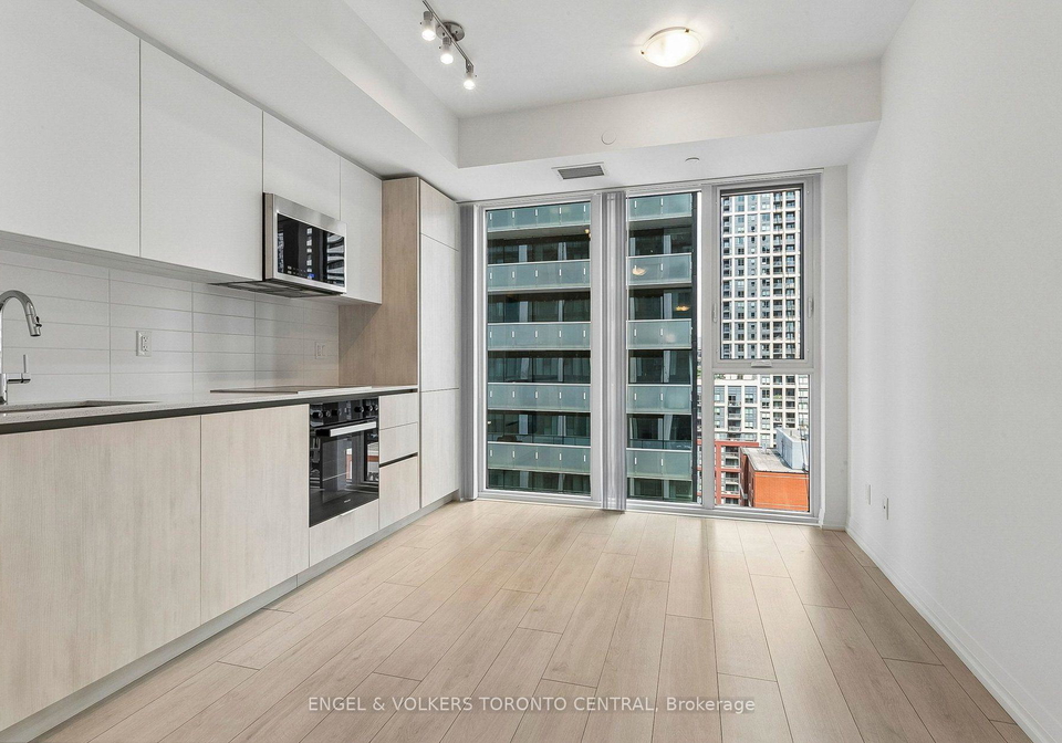 400-king-street-w-toronto-toronto-ontario-c13682640