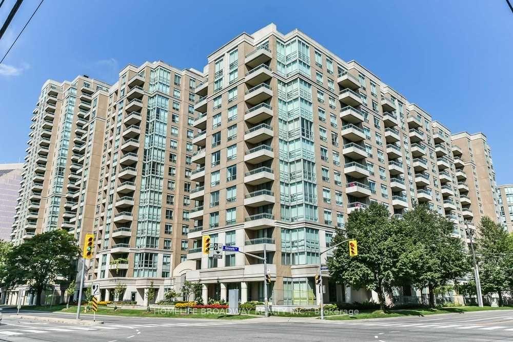 39-pemberton-avenue-toronto-north-york-ontario-c13682686