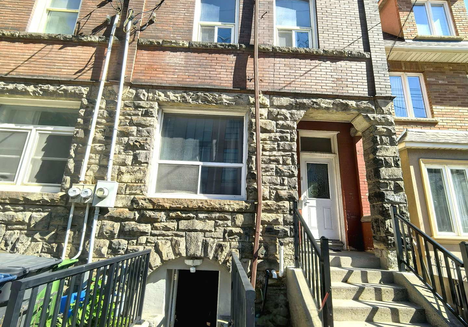 upper-437-bathurst-street-toronto-toronto-ontario-c13682702