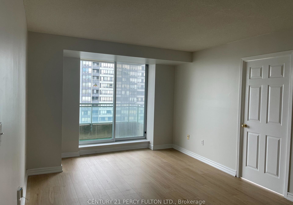 1-pemberton-avenue-toronto-north-york-ontario-c13682860