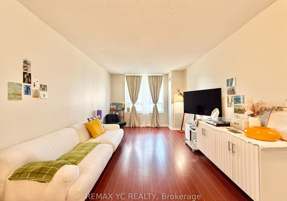 18-sommerset-way-toronto-north-york-ontario-c13682946