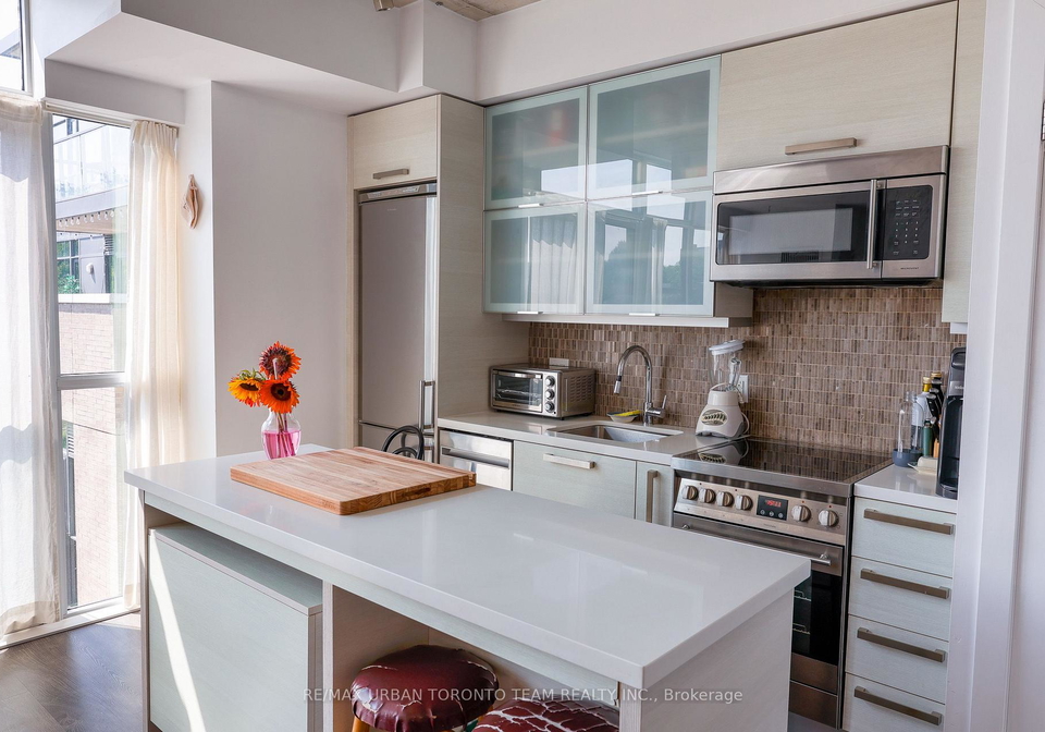 1205-queen-street-w-toronto-toronto-ontario-c13683002