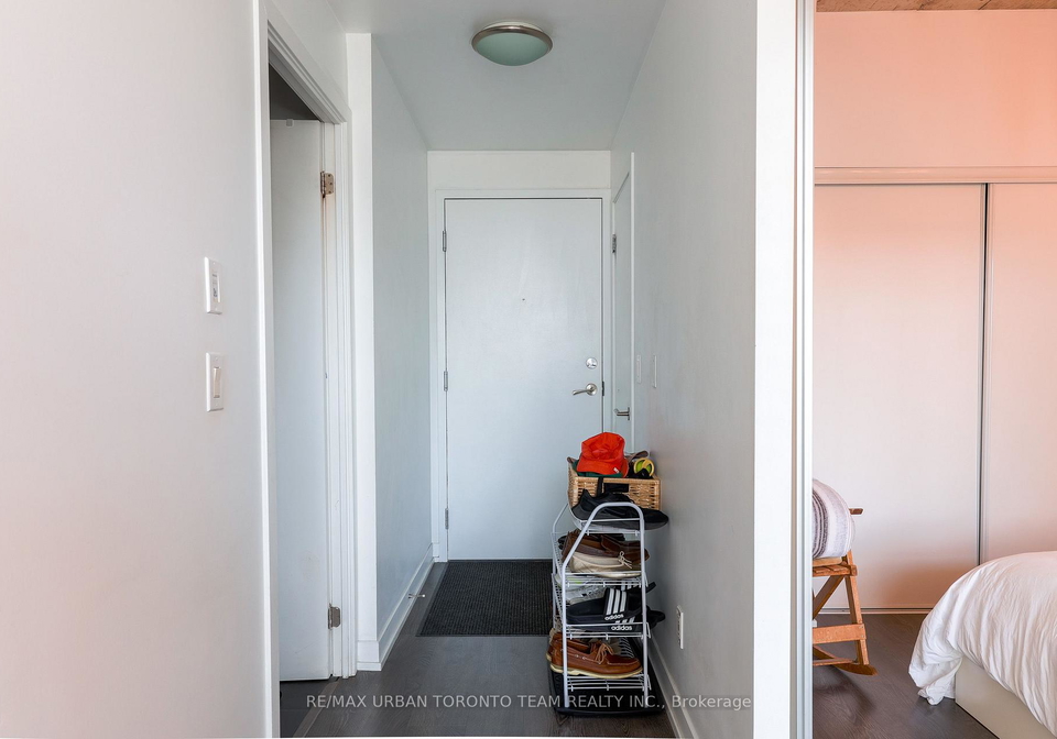 1205-queen-street-w-toronto-toronto-ontario-c13683002