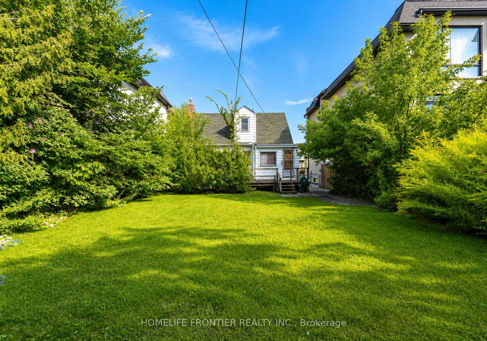 223-elmwood-avenue-toronto-north-york-ontario-c13683586